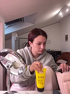 Snapshot of OliviaaFischer chatting on 03-13-26, 12:56 OliviaaFischer online show from 03-13-26, 12:56