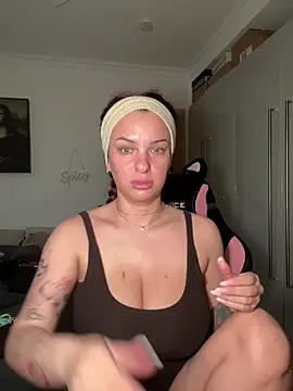 Snapshot of OliviaaFischer chatting on 03-24-26, 11:59 OliviaaFischer online show from 03-24-26, 11:59