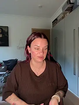 OliviaaFischer online show from 05-18-26, 05:52