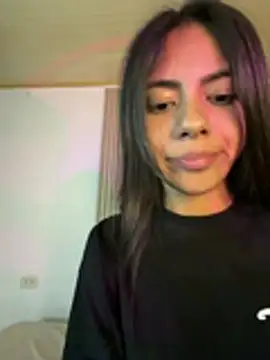 Snapshot of LilybethGray chatting on 06-18-26, 01:06 LilybethGray online show from 06-18-26, 01:06