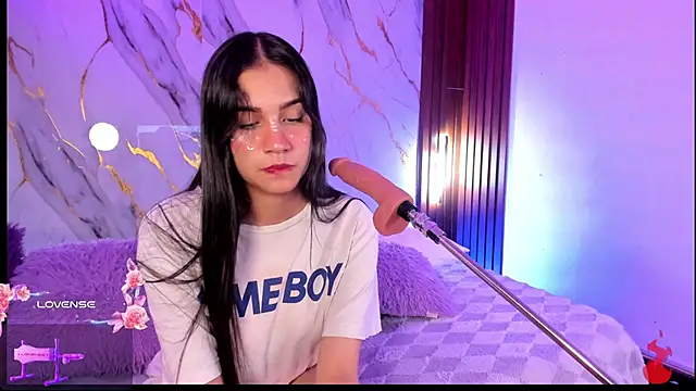 Emmiicute online show from 03-31-26, 08:20