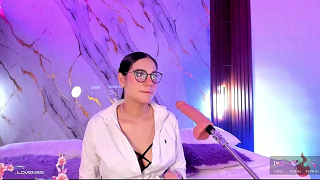 Emmiicute online show from 04-07-26, 08:09