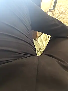 Snapshot of Ammu8783 chatting on 03-27-26, 05:24 Ammu8783 online show from 03-27-26, 05:24