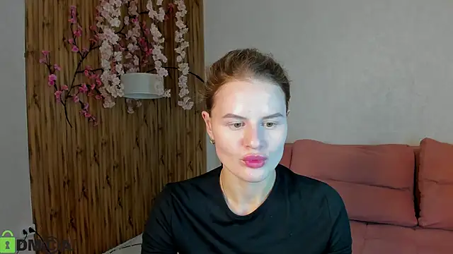 Snapshot of Wanda_Gomez chatting on 05-19-26, 02:45 Wanda Gomez online show from 05-19-26, 02:45