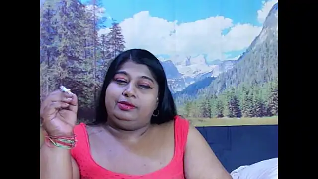 Snapshot of indianhoney694u chatting on 01-06-26, 05:33 indianhoney694u online show from 01-06-26, 05:33