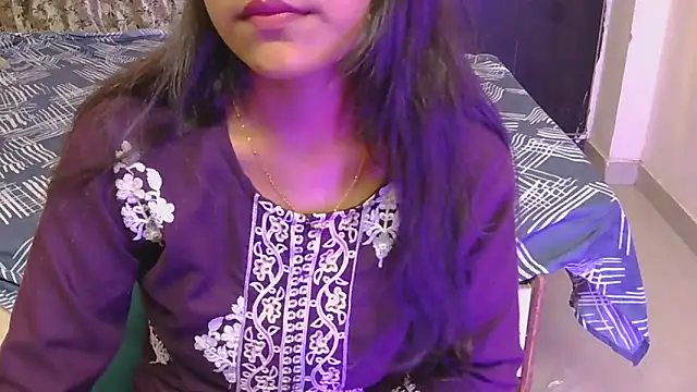 hoty-priya online show from 06-19-26, 05:23