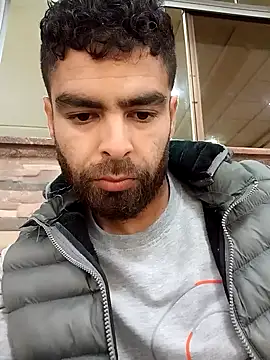 Snapshot of flix09 chatting on 04-11-26, 07:35 flix09 online show from 04-11-26, 07:35