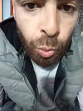 Snapshot of flix09 chatting on 04-11-26, 11:25 flix09 online show from 04-11-26, 11:25