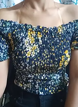 Aashiika1176 online show from 10-08-25, 10:51