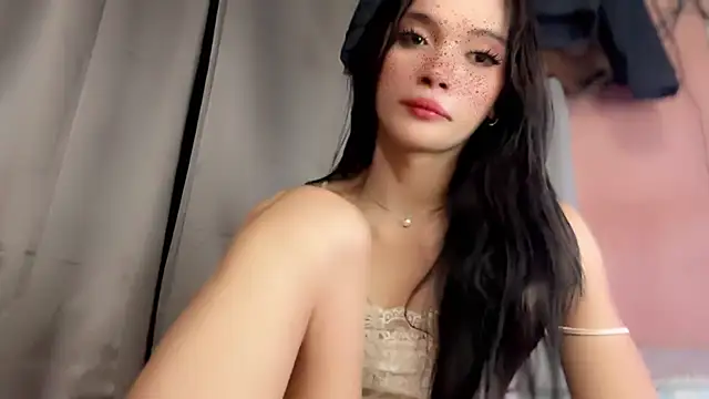 Snapshot of anastasia_cums chatting on 10-19-25, 02:18 anastasia cums online show from 10-19-25, 02:18