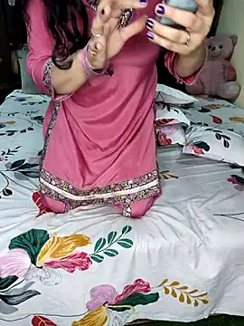 PRIYA 22 online show from 10-17-25, 02:30