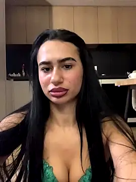 Snapshot of itsyourgirltee chatting on 11-16-25, 08:14 itsyourgirltee online show from 11-16-25, 08:14