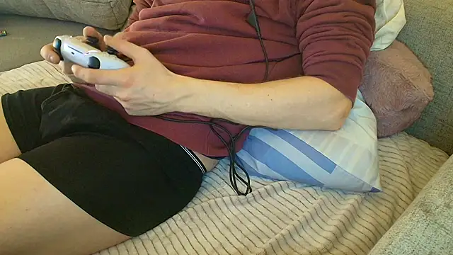 Breezydicksn online show from 12-04-25, 09:34