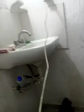 Snapshot of sanf8z chatting on 10-05-25, 06:23 sanf8z online show from 10-05-25, 06:23