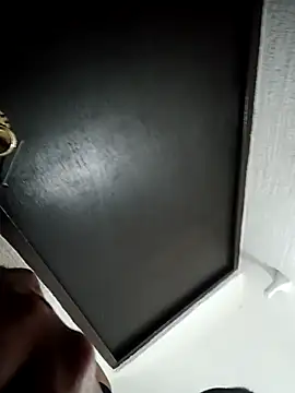 Snapshot of sanf8z chatting on 10-25-25, 12:02 sanf8z online show from 10-25-25, 12:02