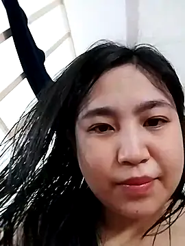 Minn-cute online show from 05-16-26, 02:41