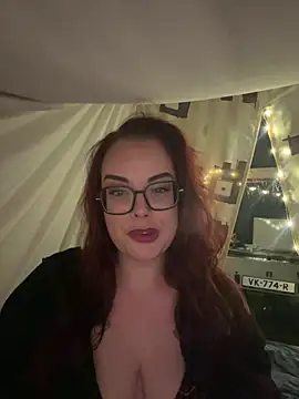 Snapshot of Miss_Lucifer6 chatting on 05-19-26, 08:26 Miss Lucifer6 online show from 05-19-26, 08:26