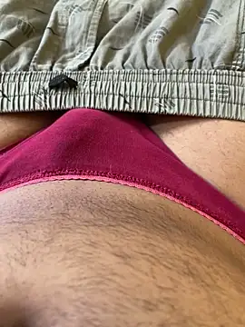 Johncockhot13690 online show from 04-12-26, 07:08