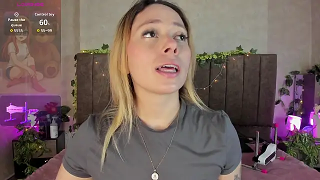 LanaMills  online show from 04-13-26, 05:13