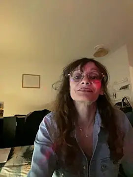 Chris06d22xh online show from 05-21-26, 08:16