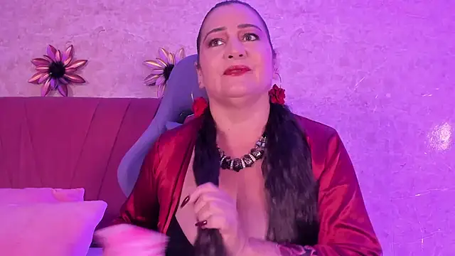 PalomaLombardi online show from 12-19-25, 08:27