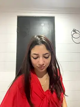 Snapshot of LisaGoddes chatting on 10-06-25, 07:33 LisaGoddes online show from 10-06-25, 07:33