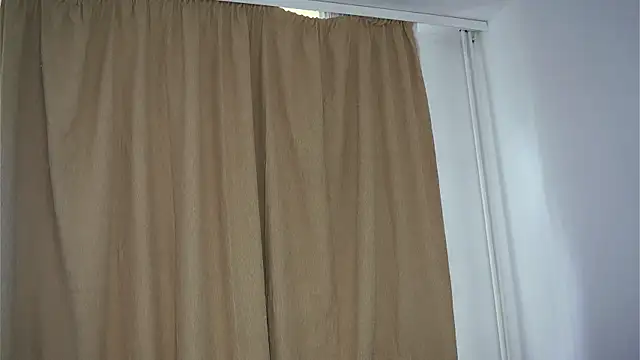 Snapshot of HotMollyX chatting on 07-07-26, 07:23 HotMollyX online show from 07-07-26, 07:23