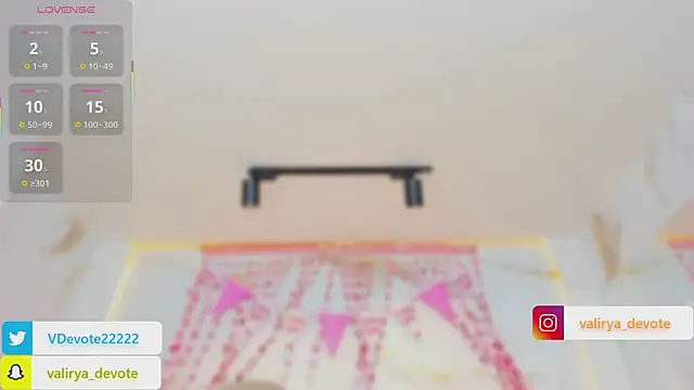 Snapshot of valirya_devote chatting on 02-14-26, 02:52 valirya devote online show from 02-14-26, 02:52
