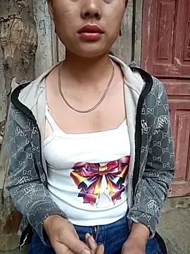 Snapshot of Ruaiuoi chatting on 05-09-26, 09:47 Ruaiuoi online show from 05-09-26, 09:47