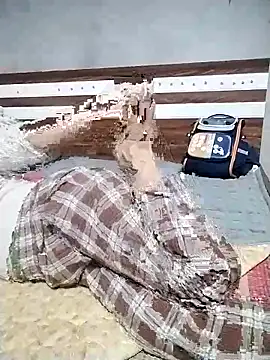 Snapshot of Mie_rose chatting on 12-04-25, 02:26 Mie rose online show from 12-04-25, 02:26