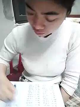 Snapshot of Mie_rose chatting on 12-17-25, 02:06 Mie rose online show from 12-17-25, 02:06