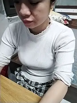 Snapshot of Mie_rose chatting on 01-15-26, 12:48 Mie rose online show from 01-15-26, 12:48