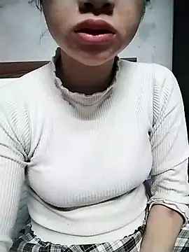 Snapshot of Mie_rose chatting on 02-19-26, 01:40 Mie rose online show from 02-19-26, 01:40