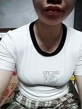 Snapshot of Mie_rose chatting on 02-28-26, 02:01 Mie rose online show from 02-28-26, 02:01