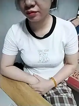 Snapshot of Mie_rose chatting on 03-02-26, 01:41 Mie rose online show from 03-02-26, 01:41