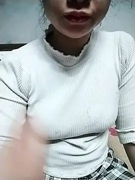 Snapshot of Mie_rose chatting on 03-04-26, 01:50 Mie rose online show from 03-04-26, 01:50