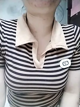 Snapshot of Mie_rose chatting on 03-24-26, 12:54 Mie rose online show from 03-24-26, 12:54