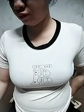 Snapshot of Mie_rose chatting on 03-31-26, 01:55 Mie rose online show from 03-31-26, 01:55