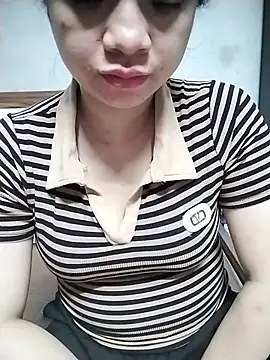 Snapshot of Mie_rose chatting on 04-02-26, 01:53 Mie rose online show from 04-02-26, 01:53