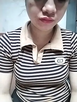 Snapshot of Mie_rose chatting on 04-07-26, 12:22 Mie rose online show from 04-07-26, 12:22