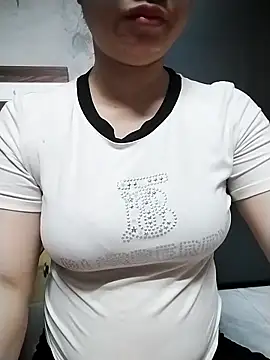 Snapshot of Mie_rose chatting on 04-13-26, 01:55 Mie rose online show from 04-13-26, 01:55