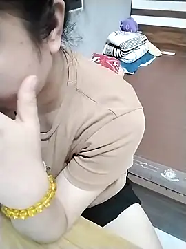 Snapshot of Mie_rose chatting on 04-15-26, 02:18 Mie rose online show from 04-15-26, 02:18