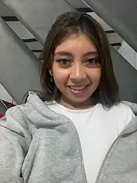 Sara-cooper2 online show from 03-12-26, 05:52