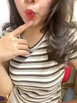 Snapshot of anna_sexy69 chatting on 12-15-25, 06:17 anna sexy69 online show from 12-15-25, 06:17