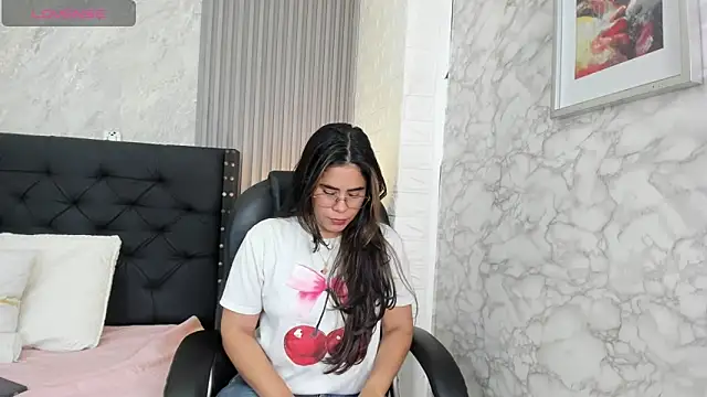 alicy  torres online show from 04-13-26, 12:21