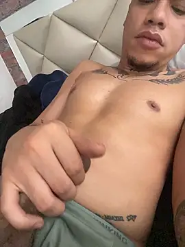 AlphaMasterXxx online show from 05-21-26, 01:07