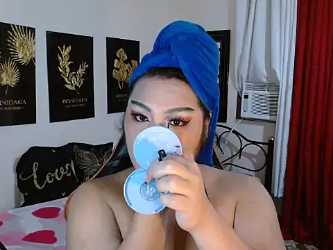 TSbrianaHugeCock online show from 11-04-25, 08:13