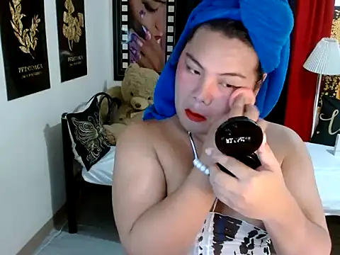 TSbrianaHugeCock online show from 05-25-26, 02:23