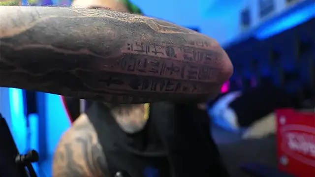 logan hugh8 online show from 02-07-26, 07:34