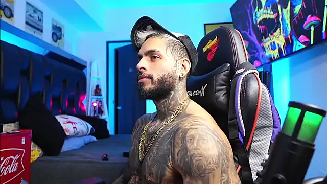 logan hugh8 online show from 03-02-26, 07:15